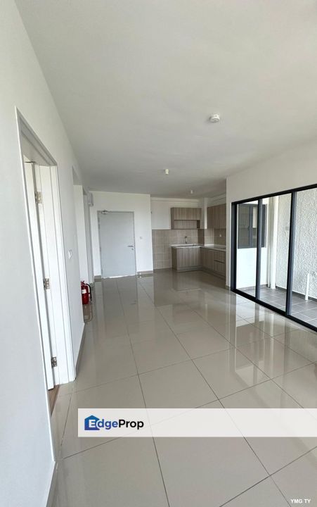 Berkeley Uptown Residence Basic Condition Kitchen cabinet  2 water heaters 2 parking Lots For Rent , Selangor, Klang