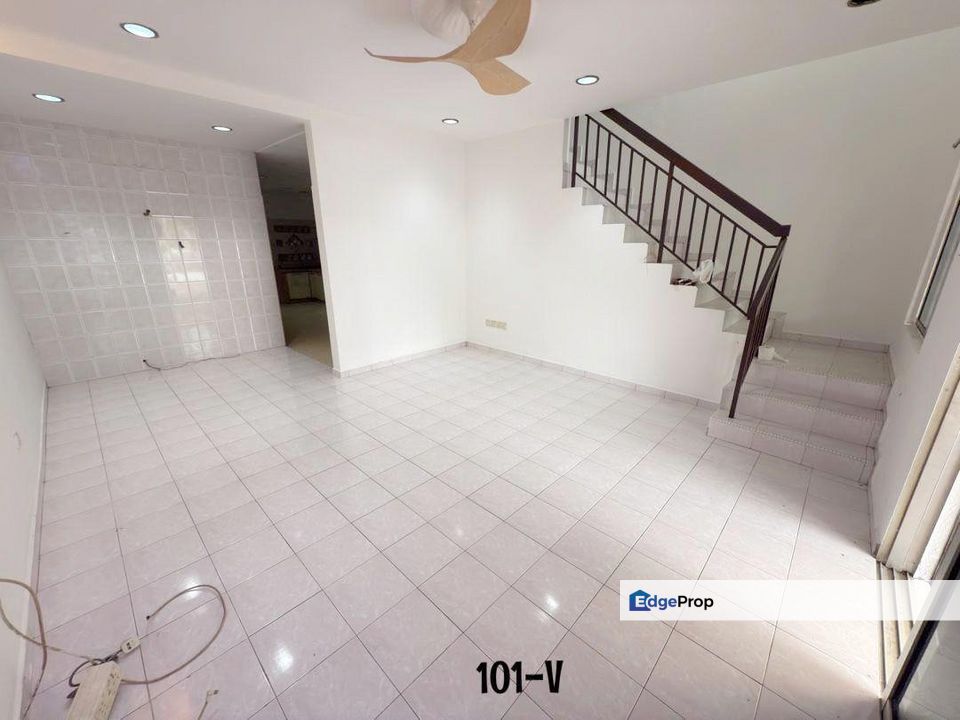 Facing Open Hulubalang Taman Sentosa Klang 2 Sty Renovated Unit Good Condition For Sale , Selangor, Klang