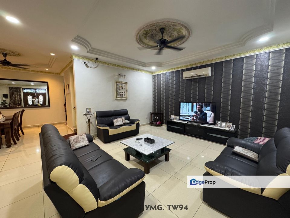 Batu Belah Klang (Jalan Sentosa) Double Storey Fully Renovated Fully Extended Fully Furnished Gated & Guarded For Sale , Selangor, Klang