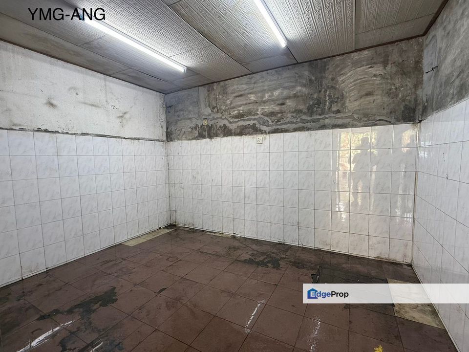 Double Storey Corner Lot Jalan Bendahara Taman Saujana Basic Condition For Rent !!! , Selangor, Klang