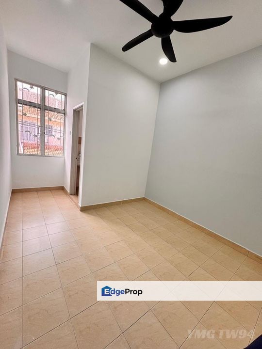 Bandar Parklands Delima Double Storey Endlot Basic Unit With Good Condition Gated Guarded For Sale , Selangor, Klang