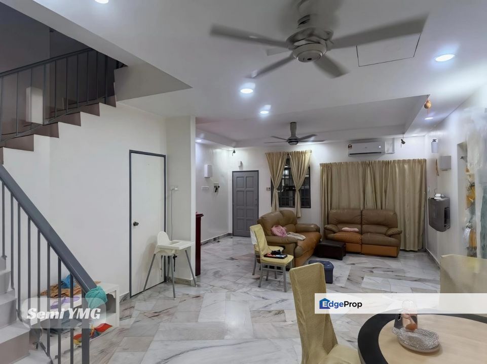 2 Sty Taman Sejati Klang House Full Kitchen Cabinet Well Maintain Unit Good Condition For Sale , Selangor, Klang