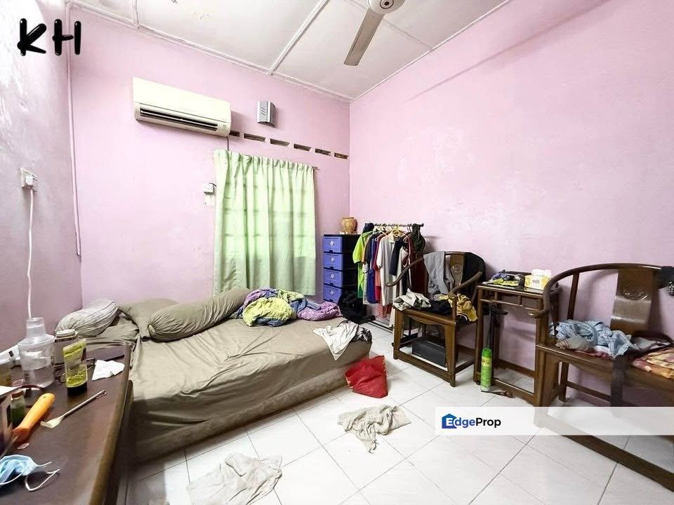 Klang jaya ( Desa Utama) 1 storey  20x75 Renovated Unit Kitchen Extended Basic Condition For Sale , Selangor, Klang