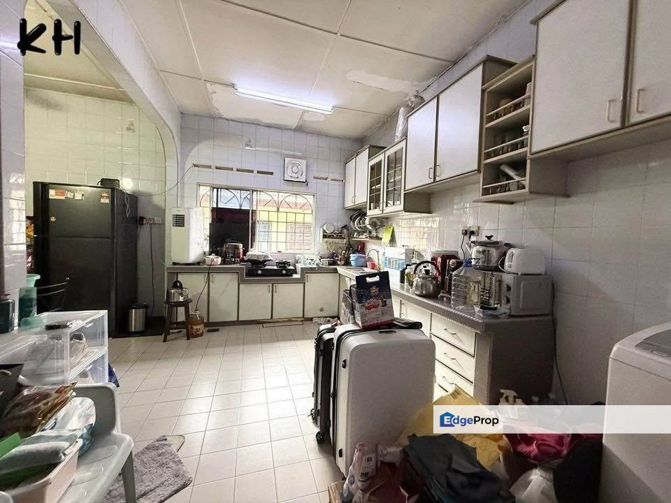 Klang jaya ( Desa Utama) 1 storey  20x75 Renovated Unit Kitchen Extended Basic Condition For Sale , Selangor, Klang