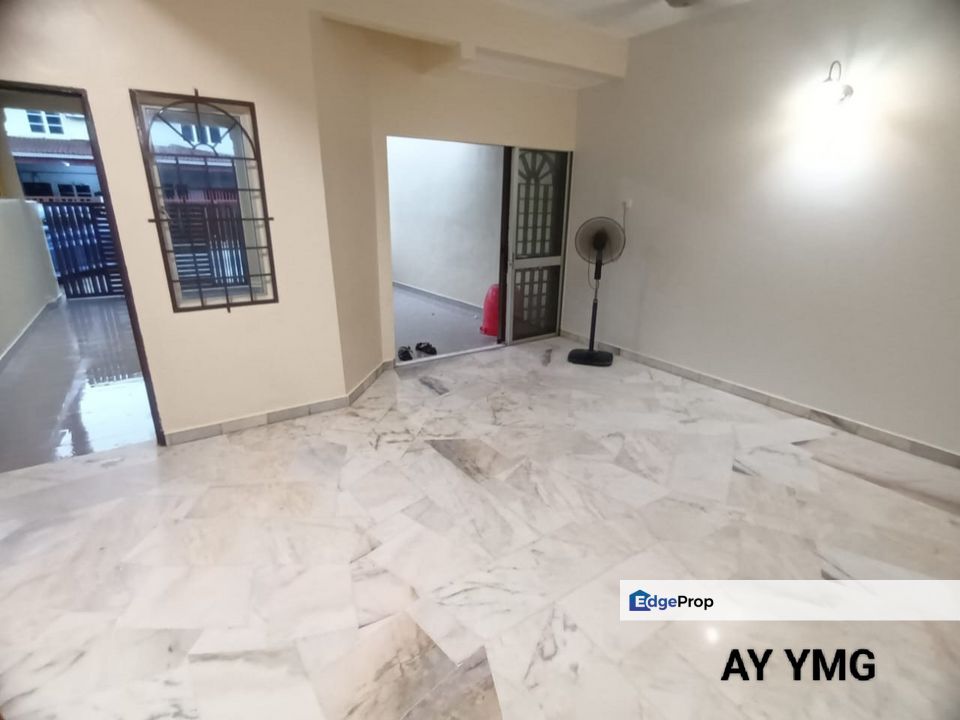 Double Storey Jln Temenggung @ Taman Sentosa Good Condition Car Proch Full Tiles For Sale, Selangor, Klang