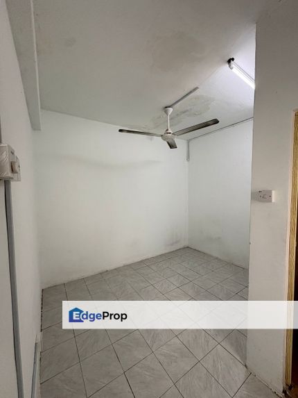 Bukit Tinggi Shop Apartment newly refurbished ⁠kitchen top, Selangor, Klang