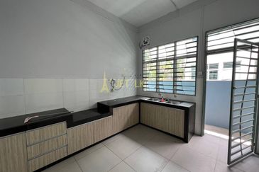 Taman Ehsan Jaya, Pendamaran