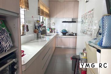 Ayra @ Bandar Bukit Raja