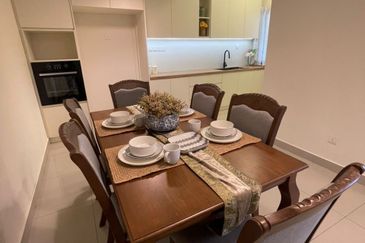 Crescent Park Townvilla