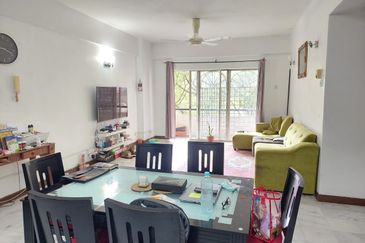 Emerald Hill, Taman Bukit Indah