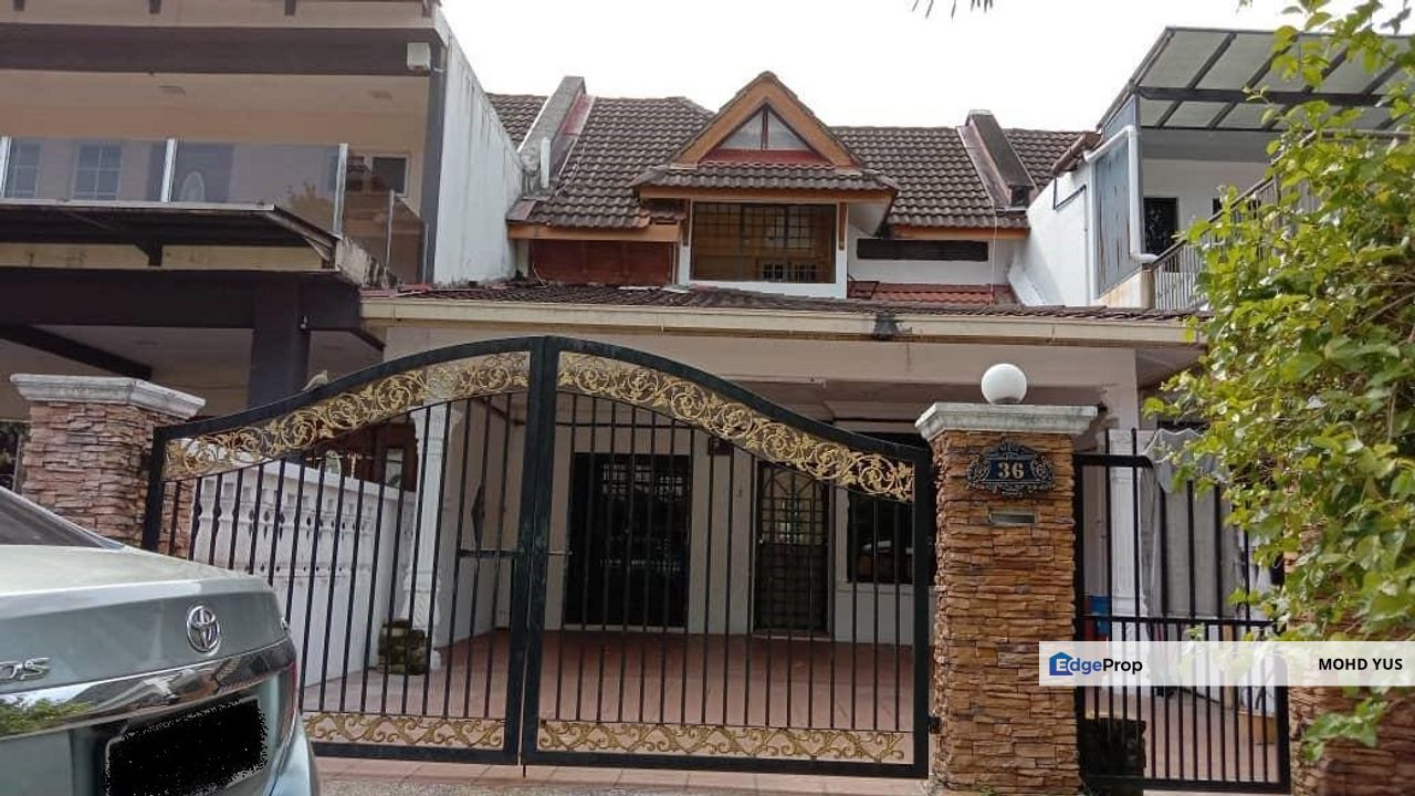SPACIOUS FRONT YARD | Clean Interior | Price Negotiable, Selangor, Selayang