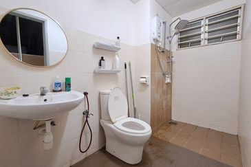 Penaga @ Taman Raintree