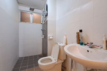 Penaga @ Taman Raintree