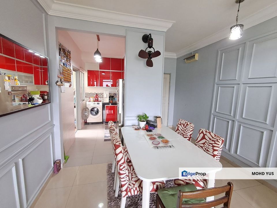 CORNER UNIT | Reduced Price | Fully Renovated | Low Density | Peaceful & Greenery Environment | 2 Car Park, Selangor, Batu Caves 