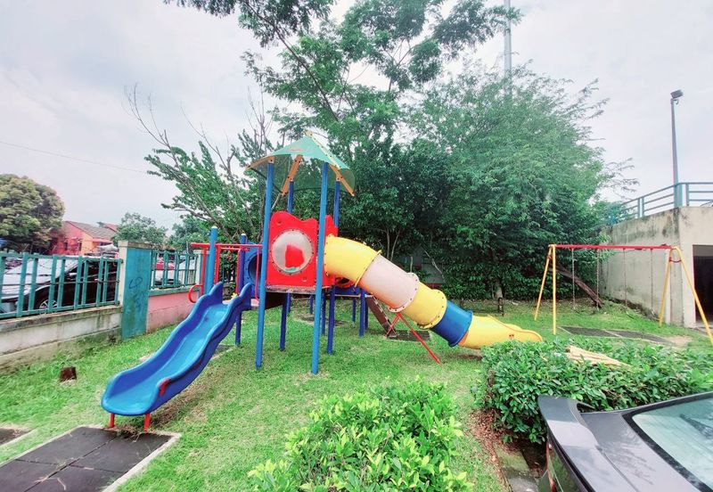 Pangsapuri Saujana, Gombak