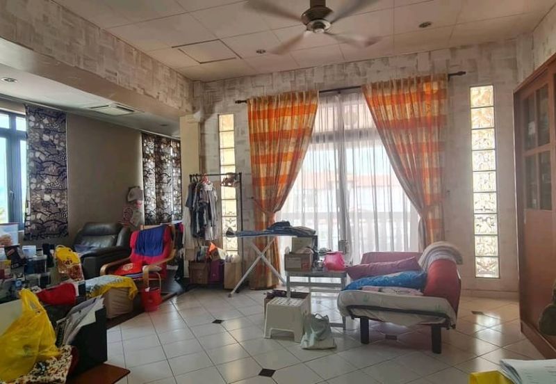 Bandar Tun Hussein Onn