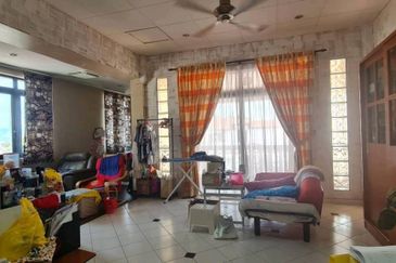 Bandar Tun Hussein Onn