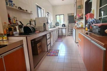 Bandar Tun Hussein Onn