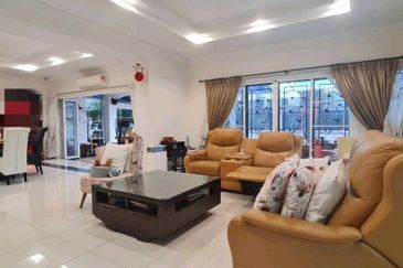 Bandar Tun Hussein Onn