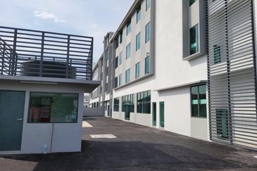 Kampung Baru Seri Kembangan [Industrial]