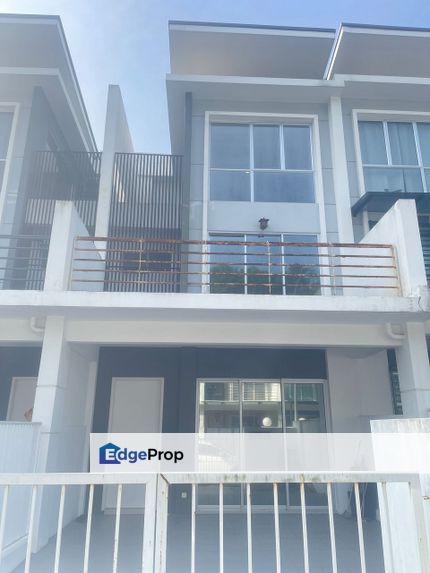 Partial unit for selling. Call for viewing, Selangor, Seri Kembangan