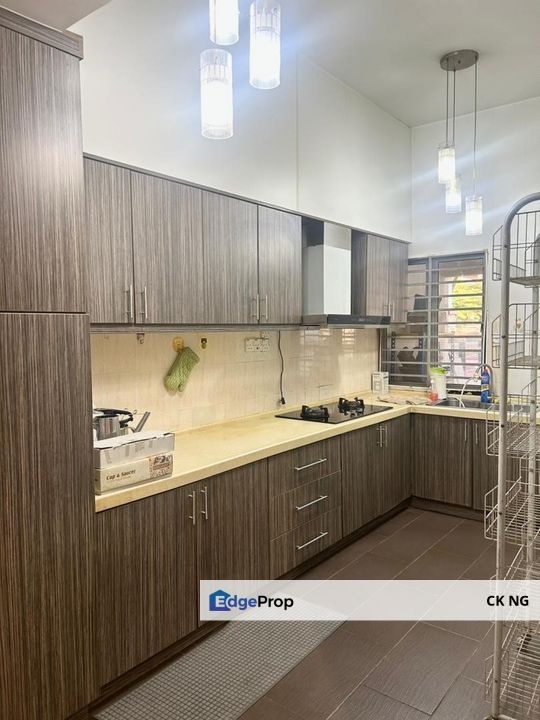 Double-storey , freehold, non bumi for selling, Selangor, Shah Alam