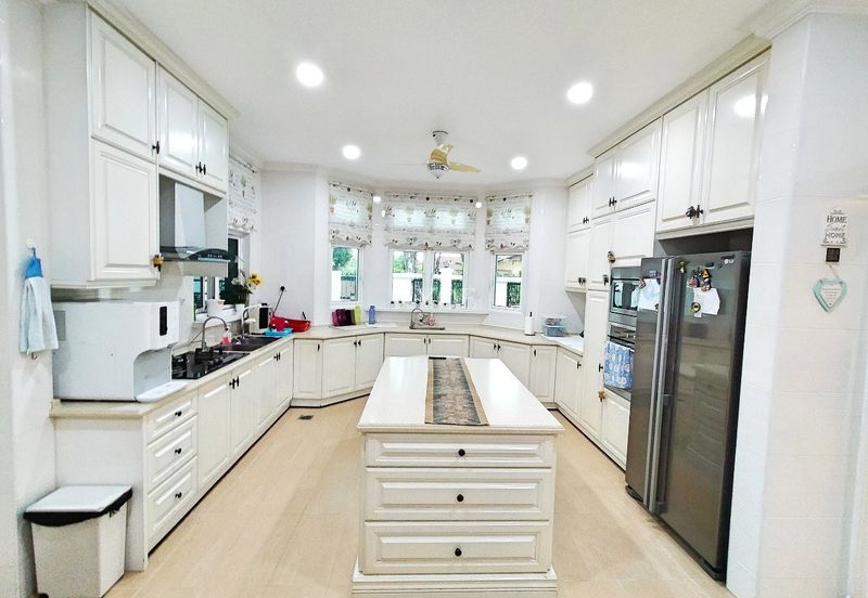 Seksyen 10, Shah Alam