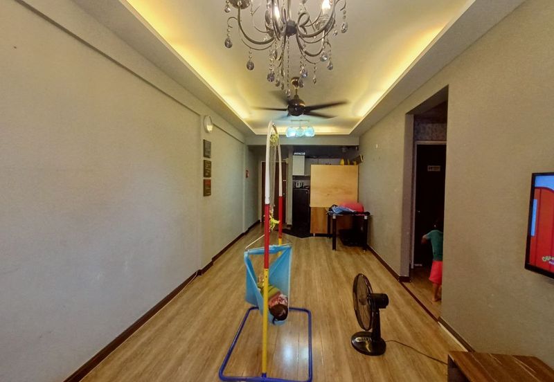 FOR SALE - Level 1 Casaria Apartment Bandar Country Homes Rawang