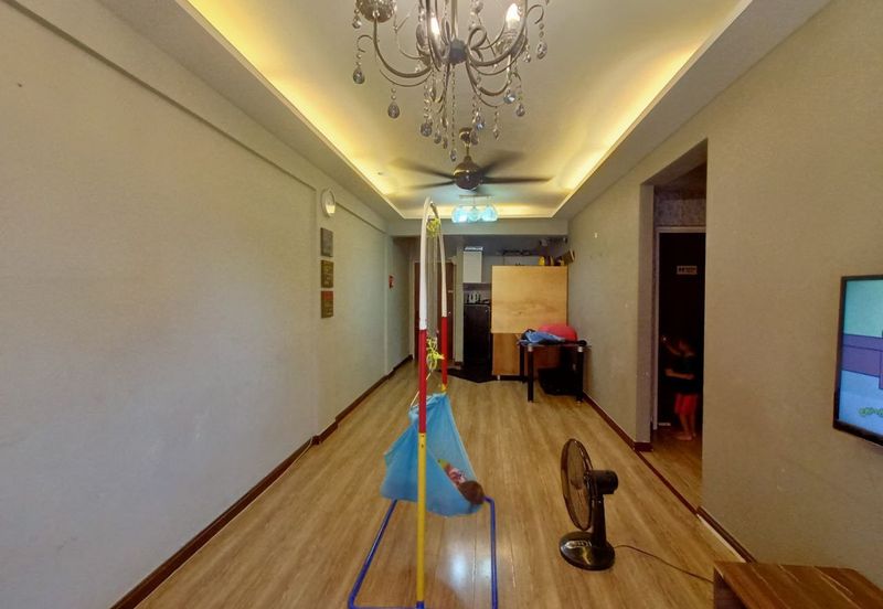 FOR SALE - Level 1 Casaria Apartment Bandar Country Homes Rawang