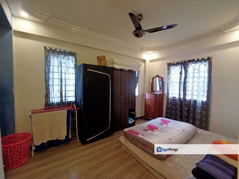FOR SALE - Level 1 Casaria Apartment Bandar Country Homes Rawang, Selangor, Rawang