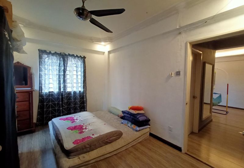 FOR SALE - Level 1 Casaria Apartment Bandar Country Homes Rawang