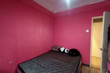 FOR SALE - Level 1 Casaria Apartment Bandar Country Homes Rawang