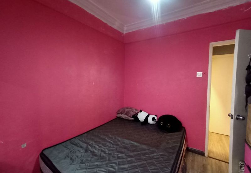 FOR SALE - Level 1 Casaria Apartment Bandar Country Homes Rawang