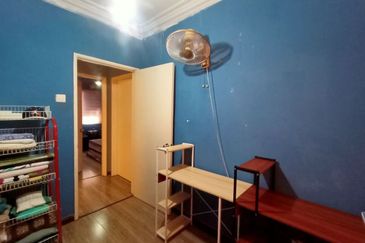 FOR SALE - Level 1 Casaria Apartment Bandar Country Homes Rawang