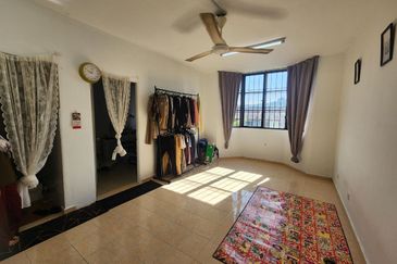 Desa Temenggong Apartment