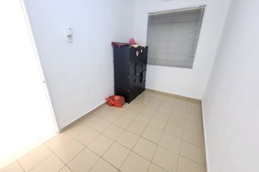 Desa Temenggong Apartment