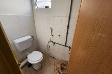 Desa Temenggong Apartment