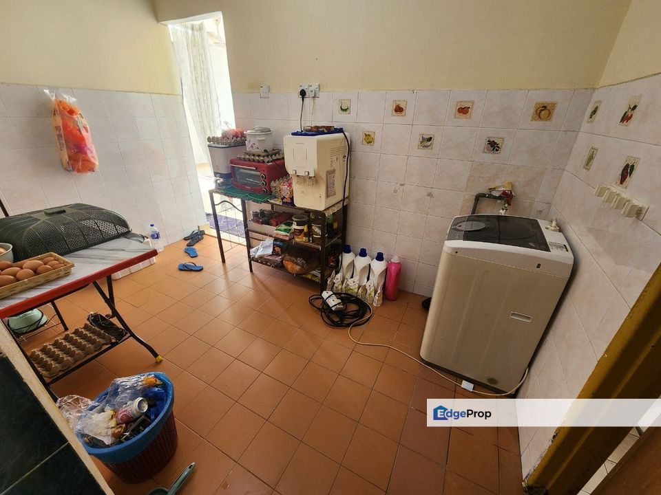 FOR SALE - FULL LOAN Cat Baru Pangsapuri Desa Temeggong Pinggiran Baru Caves , Selangor, Batu Caves 