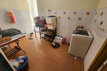 Desa Temenggong Apartment