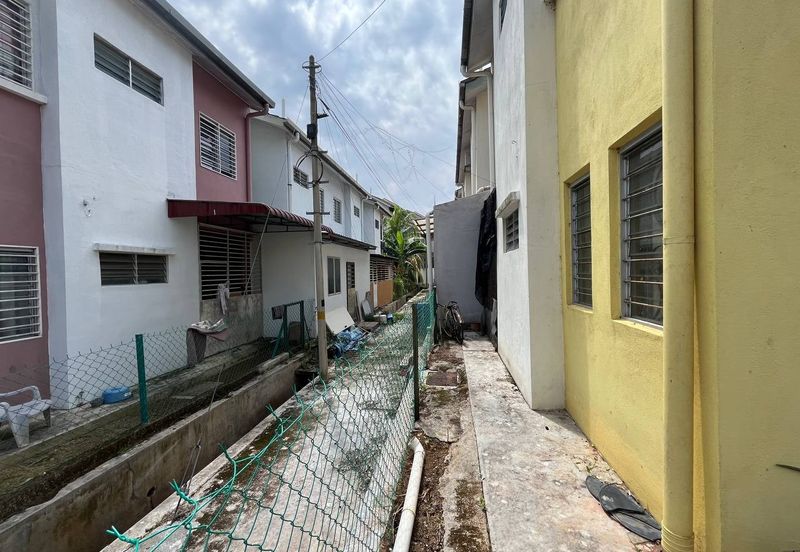 Kota Puteri, Batu Arang