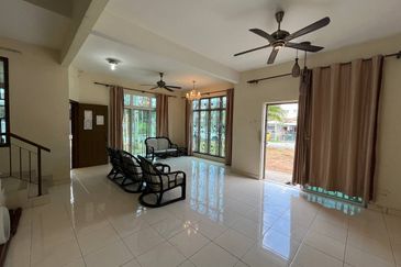 Kota Puteri, Batu Arang