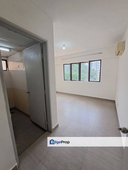 FOR SALE - Walking Distance To LRT Gombak Putra Villa Condo Taman Melati, Kuala Lumpur, Gombak