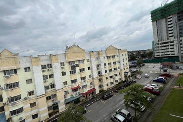 Pangsapuri Mutiara Subang