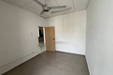 Pangsapuri Mutiara Subang