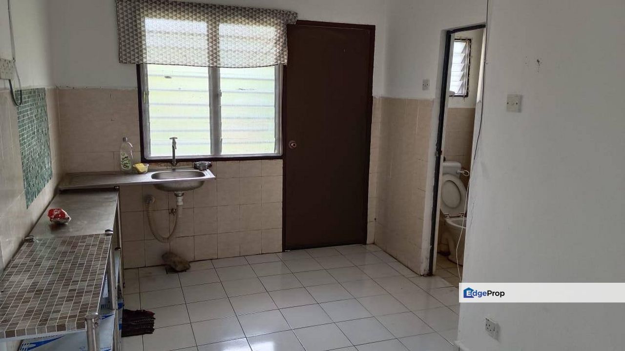 FOR SALE - 1.5 Storey Terrace Taman Serendah Makmur Antara Gapi, Selangor, Serendah