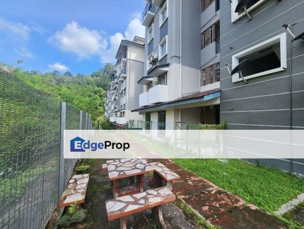 FOR SALE - Ground Level With Land Garden Andari Townvilla 1 Selayang Heights, Selangor, Selayang