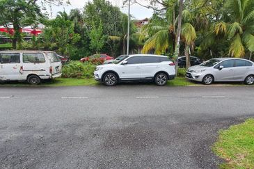 Taman Pinggiran Batu Caves