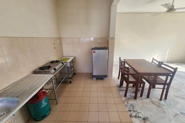 Residensi Warnasari 3