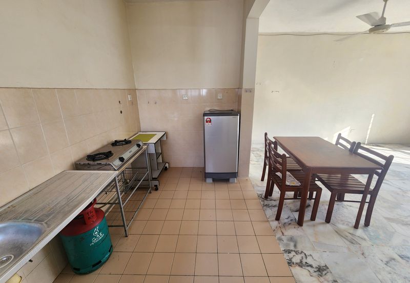 Residensi Warnasari 3