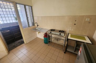 Residensi Warnasari 3